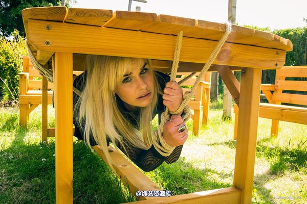 limitedaudience - 2016 altsiren under the table 第 1 张图片
