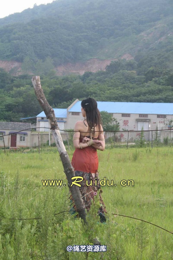锐度主张 - 20070818第29期 宝宝草地漫舞图片 第 279 张图片