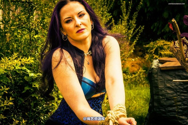limitedaudience - 2015 caroline pierce from merchant lady to slave 第 2 张图片