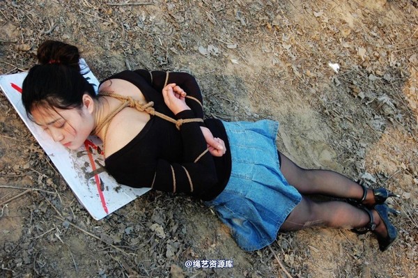 mj影视 - 2013-3-4陈沫踏青 黑丝美女最终的不归路 第 126 张图片