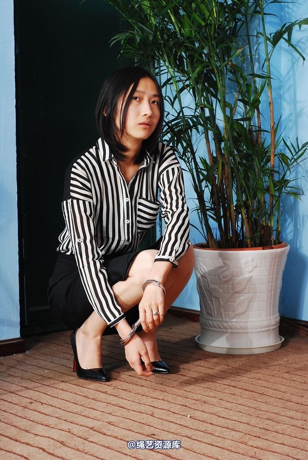 唯美之家 - 白雪试服装12 第 30 张图片