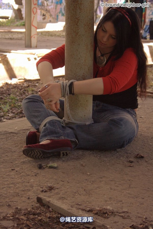 bound-neighbor-girl - Jasmin - Tied up in the ruins 5 第 25 张图片