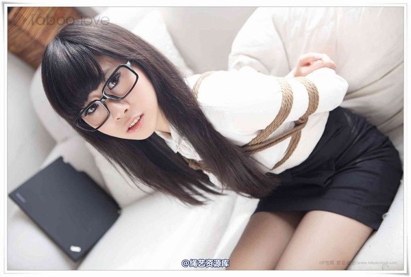 禁忌摄影 - No.083 Yuko 职业女性之气质束缚 第 13 张图片