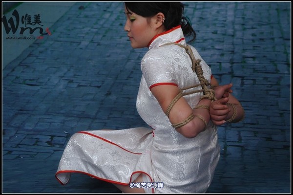 唯美之家 - 08-05-07新模特三 第 226 张图片