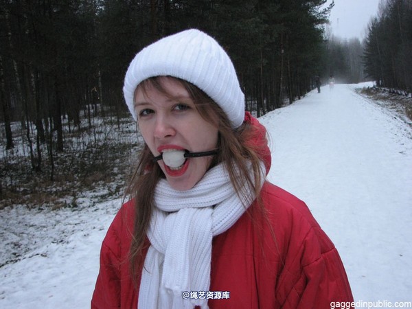 gaggedinpublic - gip042 第 37 张图片