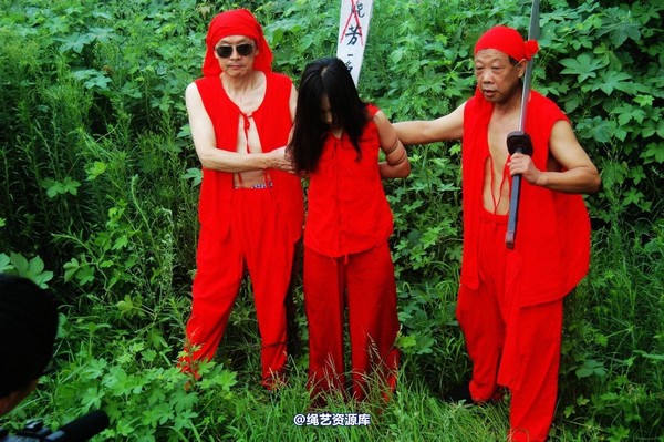mj影视 - 血的代价-红罪衣刑场木驴斩－梅晓芳2013-08-26 第 125 张图片