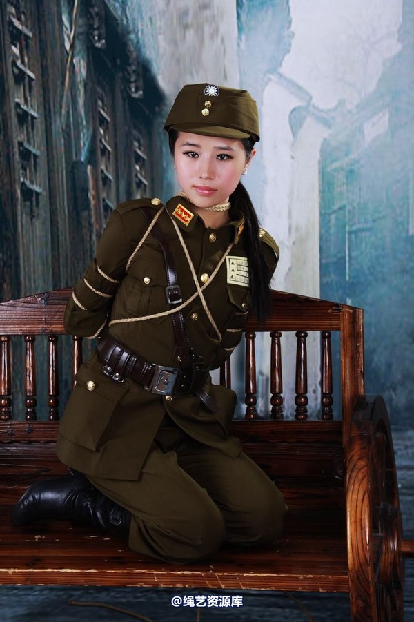神艺缘 - 235-美式女制服 第 52 张图片