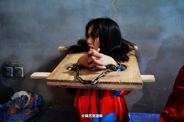 mj影视 - 血的代价梦境古大堂 女囚众生相2013-08-26 第 249 张图片