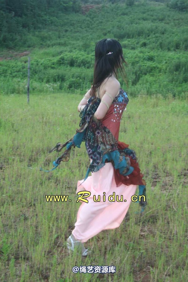 锐度主张 - 20070818第29期 宝宝草地漫舞图片 第 151 张图片