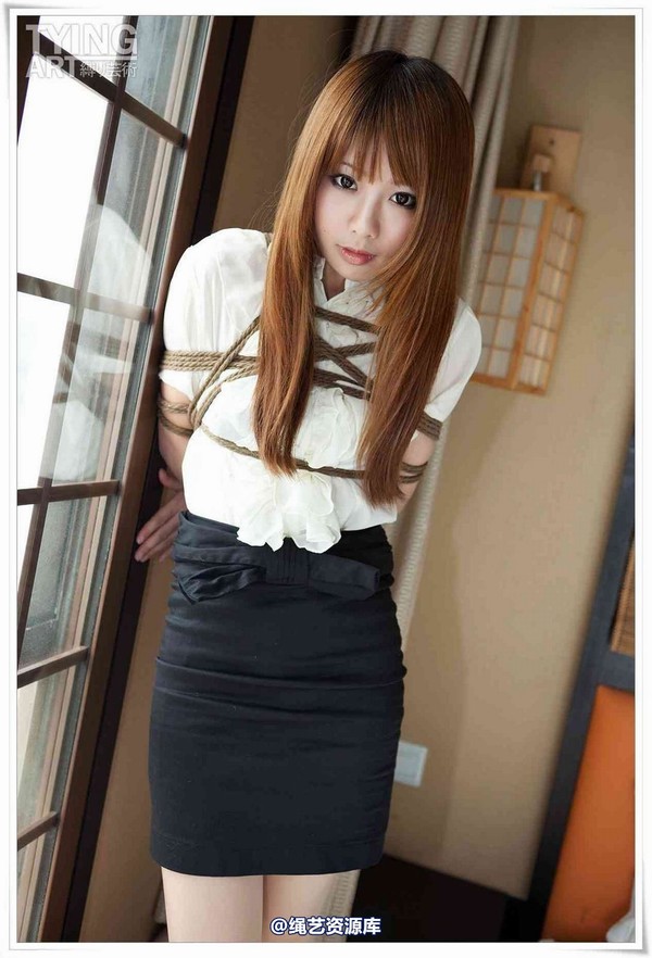 禁忌摄影 - No.092 OL & School Girl 2 - Dimdim & Shiryl 第 18 张图片
