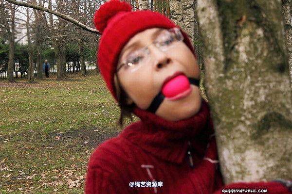 gaggedinpublic - gip334 第 37 张图片