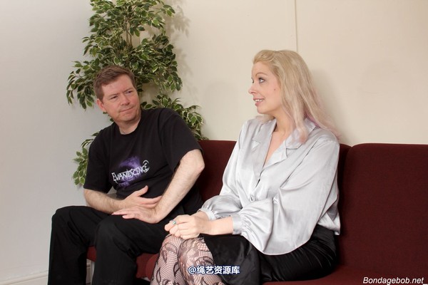 bondagebob - Tepmptess Kate The waiting Room 第 8 张图片