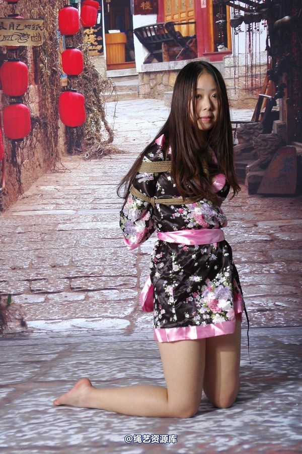 唯美之家 - 小优-花衣服 第 6 张图片