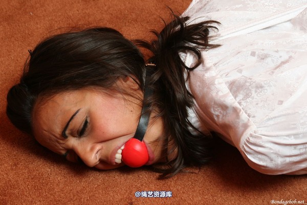 bondagebob - Fiona G Grabbed at home 第 94 张图片