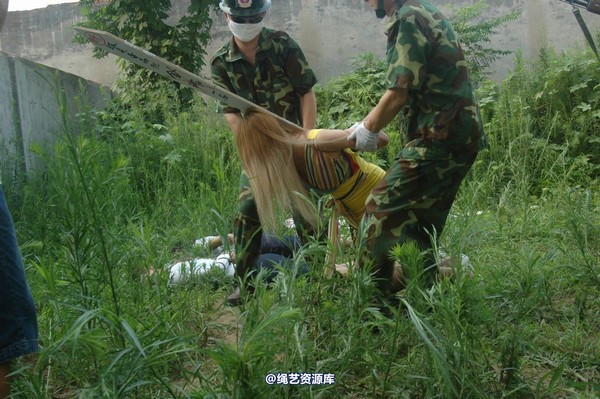 mj影视 - 血的代价执行刑场 失禁战栗2013-08-26 第 122 张图片