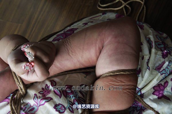 锐度主张 - 嫣儿旗袍五花模特：嫣儿 第 36 张图片