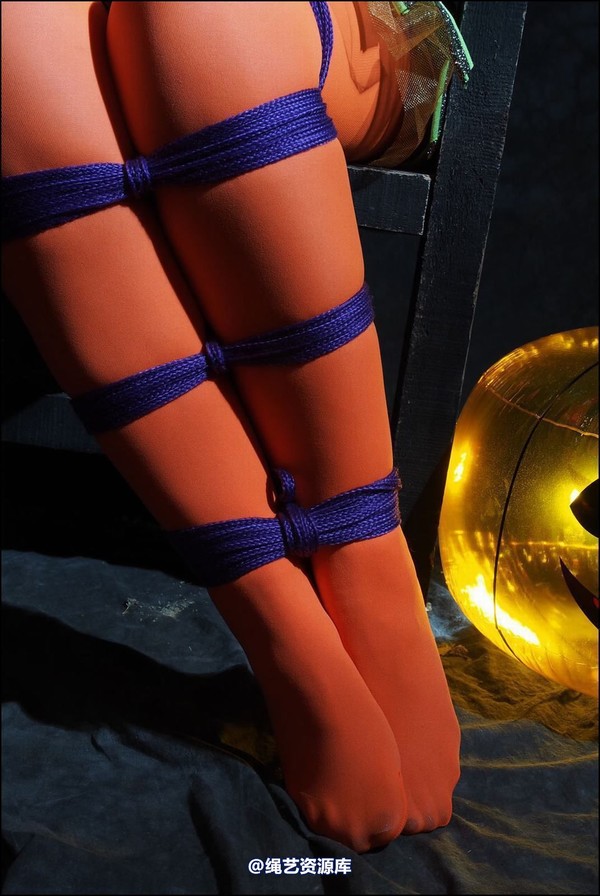 simplytied - Halloween special 第 35 张图片