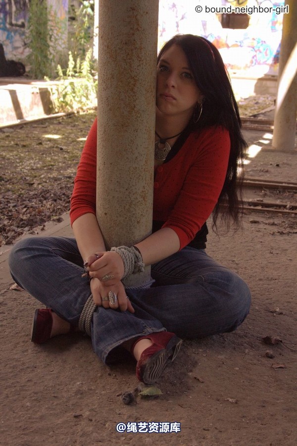 bound-neighbor-girl - Jasmin - Tied up in the ruins 5 第 7 张图片