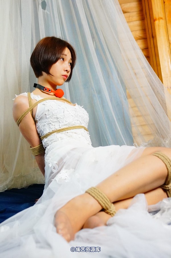 dk13美束馆 - 9.16-小仙儿白婚纱-D130P 第 70 张图片