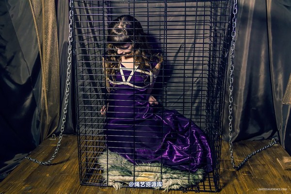 limitedaudience - 2014 fay inside the cage 2 第 23 张图片