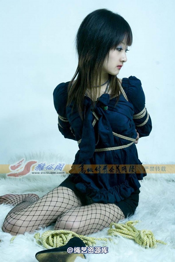 雅俗阁 - 20070404雪儿制服 第 26 张图片