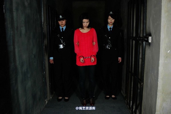 mj影视 - 梅晓枫―临刑捆绑2013-05-09 第 41 张图片