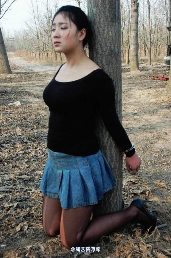 mj影视 - 2013-3-4陈沫踏青 黑丝美女最终的不归路 第 282 张图片