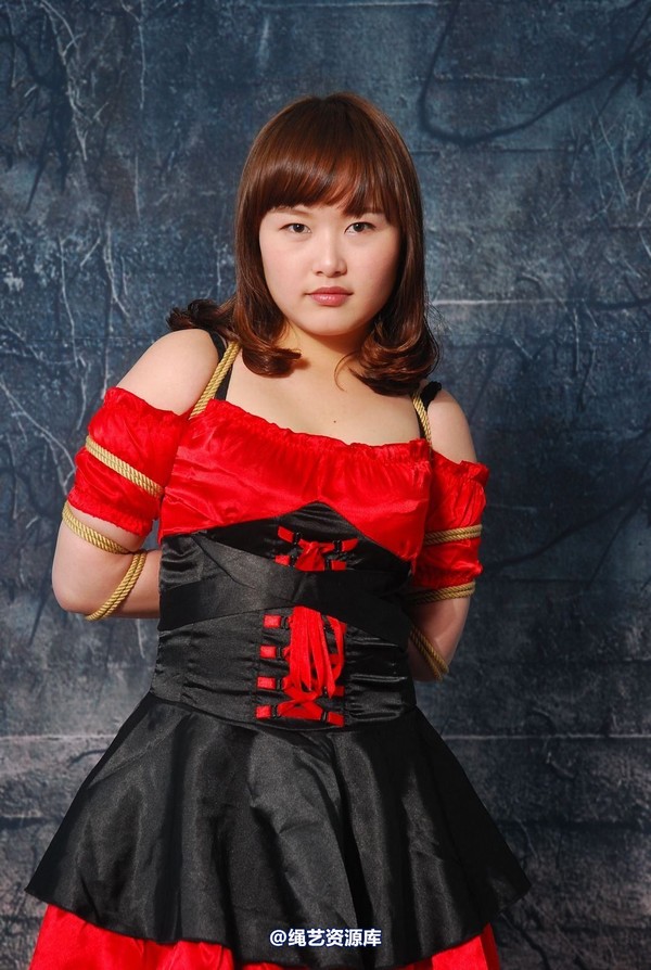 唯美之家 - 新模小芸女仆装 第 9 张图片