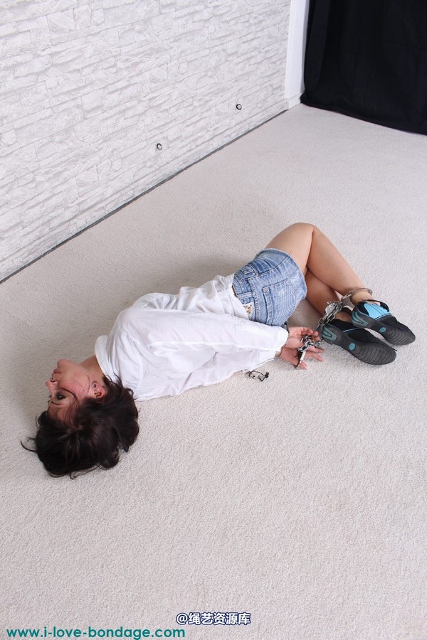 girlsinsteel - Handcuff hogtied 第 30 张图片