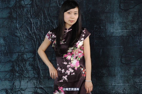 唯美之家 - 婉儿黑旗袍 第 56 张图片