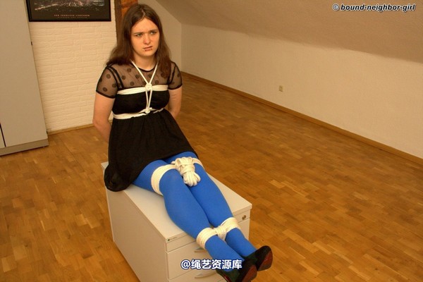 bound-neighbor-girl - Guest Romy - For the first time tied up in the office 3 第 35 张图片