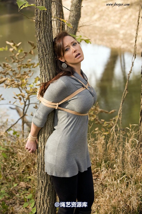 jbroper - Christina Carter 2011-3 第 65 张图片