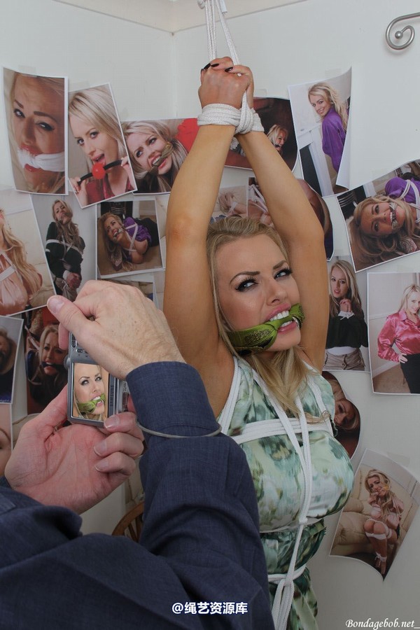 bondagebob - Hannah Claydon The Fan Pt 3 第 36 张图片