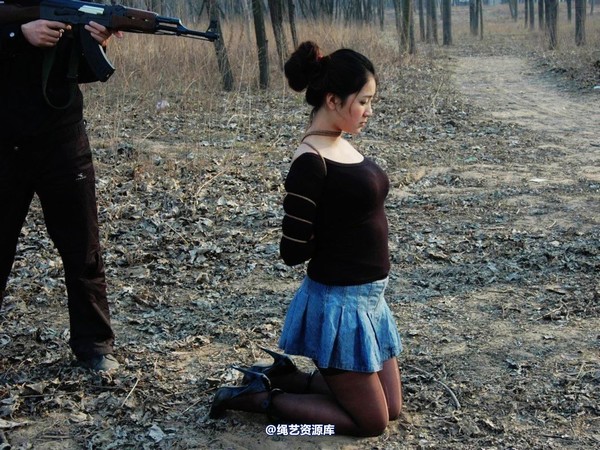 mj影视 - 2013-3-4陈沫踏青 黑丝美女最终的不归路 第 412 张图片