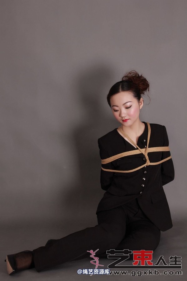 艺束人生 - 015-小蝶职业装礼服KB 第 44 张图片