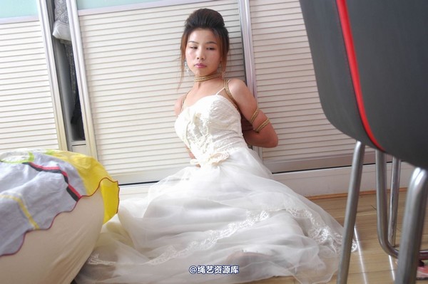 唯美之家 - 丽莎婚纱捆绑2010-7-8 第 39 张图片