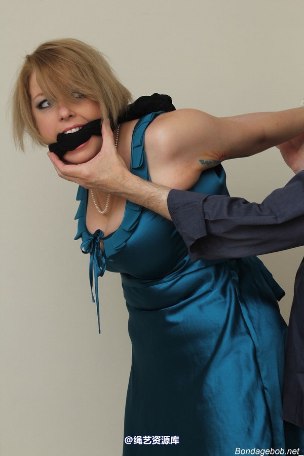 bondagebob - Temptress Kate Pantyhose gag 第 47 张图片