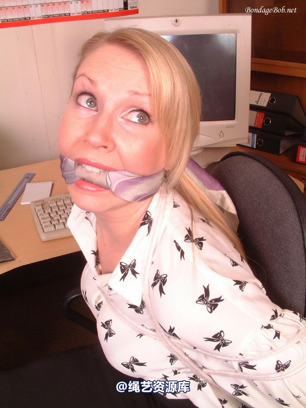 bondagebob - Missey Late at the office 第 56 张图片