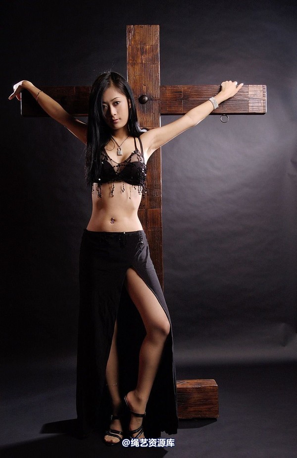 丽柜美束 - 2006-03-17 第 24 张图片