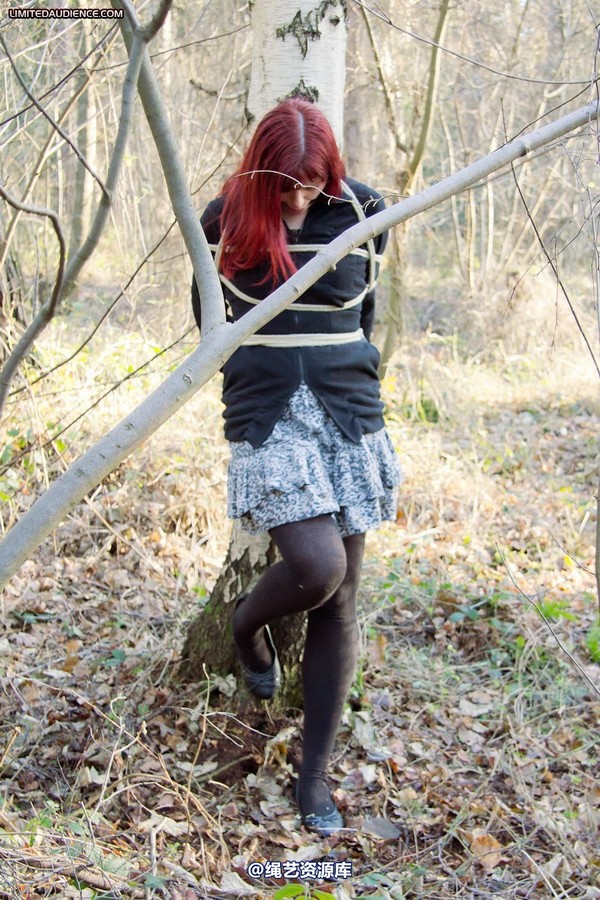 limitedaudience - 2012 scarlett stuck in the woods 第 30 张图片