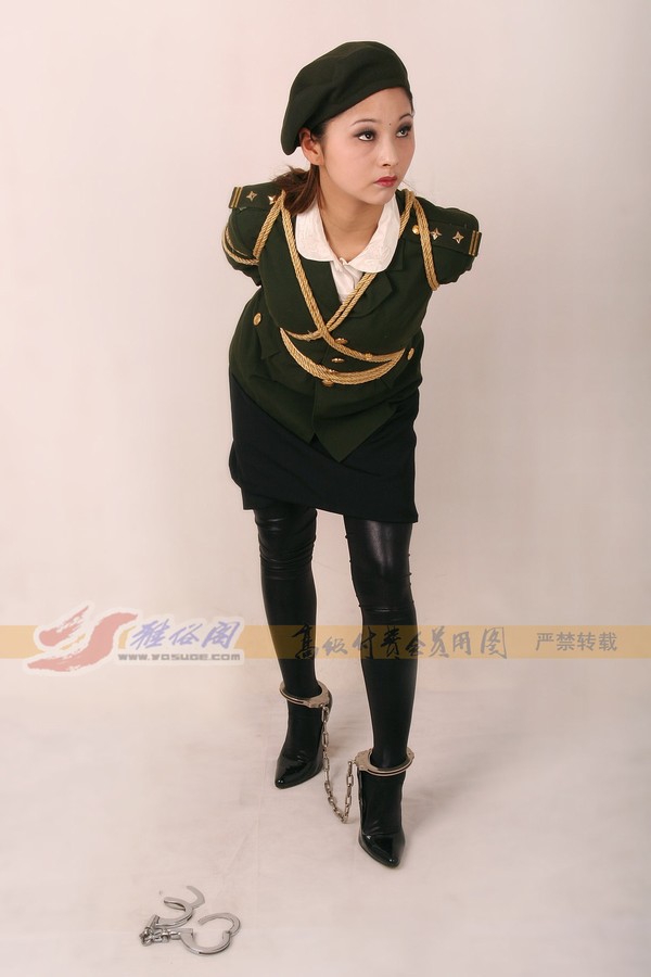雅俗阁 - 20060422雅思警服(2) 第 106 张图片