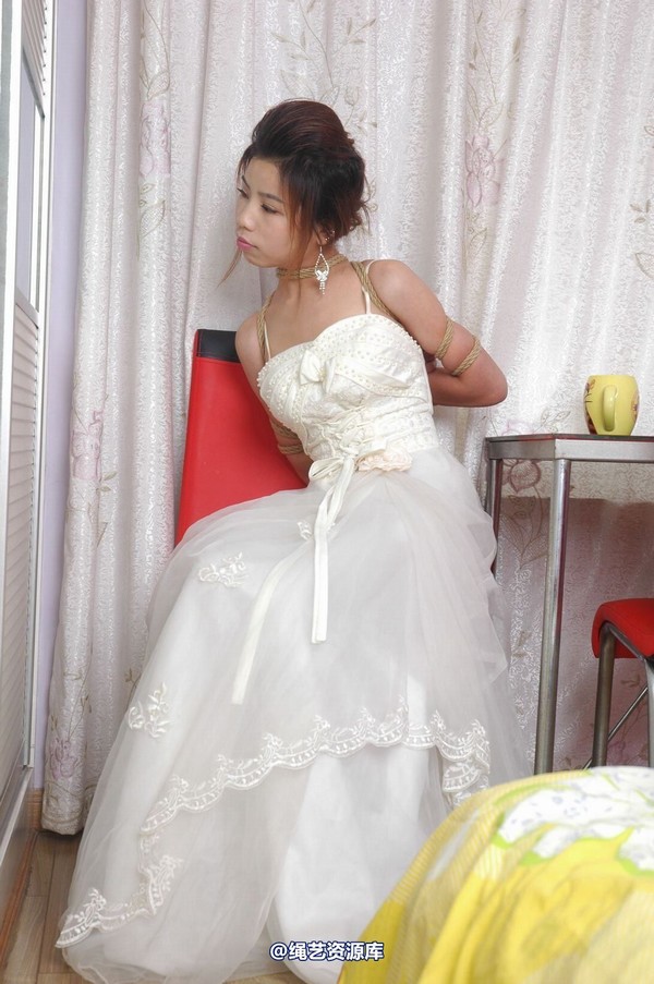 唯美之家 - 丽莎婚纱捆绑2010-7-8 第 114 张图片