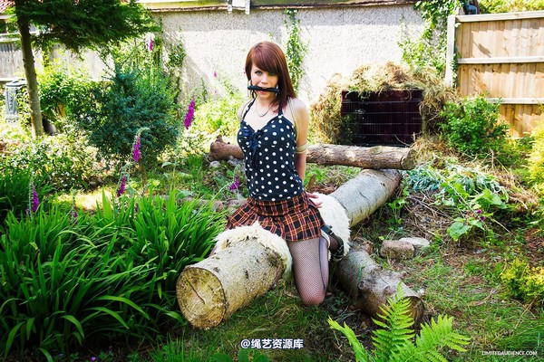 limitedaudience - 2013 luisa teetering on the edge 2 第 1 张图片
