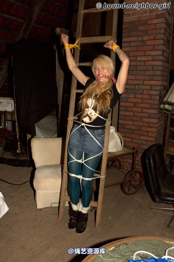 bound-neighbor-girl - Kate - Tied up in the attic 3 第 25 张图片
