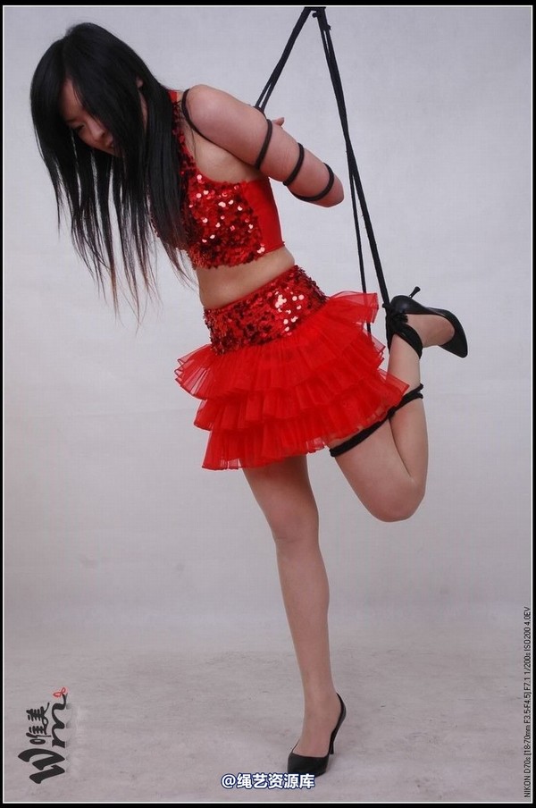 唯美之家 - 2008-11-11琪琪舞服五花 第 27 张图片