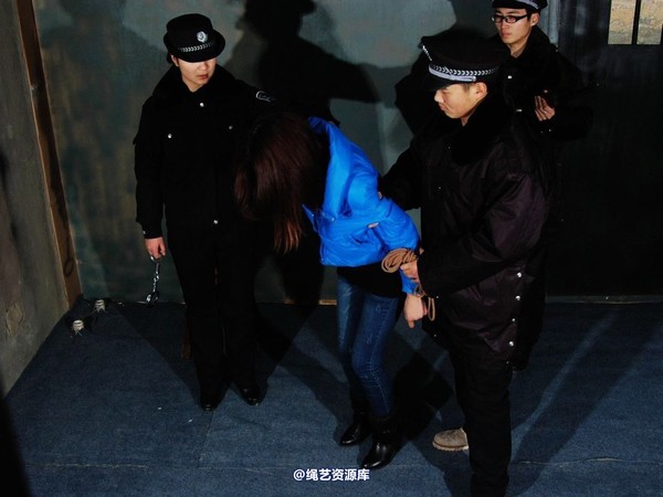 mj影视 - 故意杀人犯黄燕－绑赴刑场2013-03-28 第 112 张图片