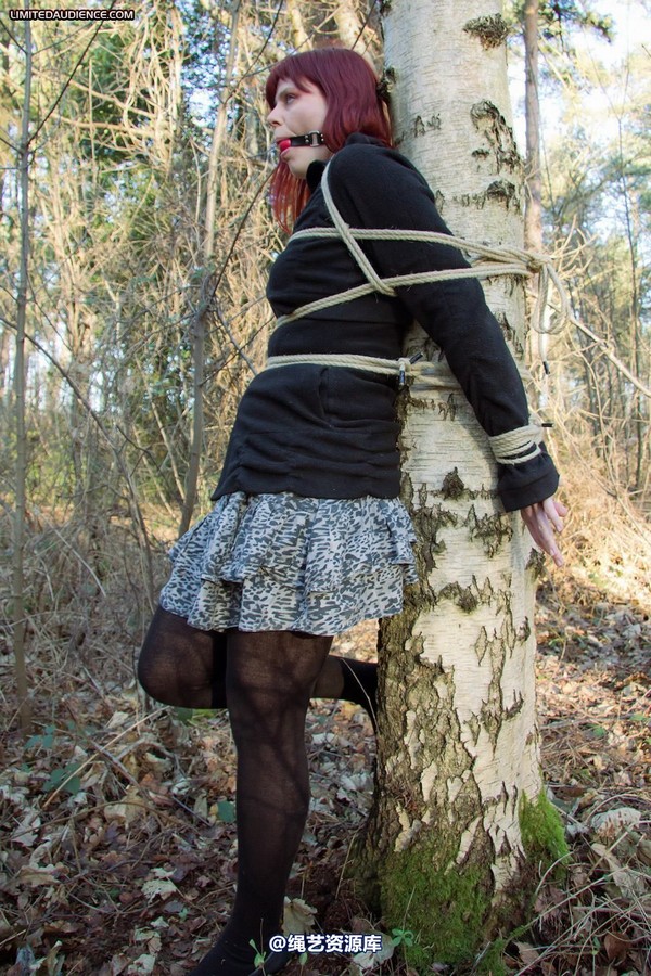 limitedaudience - 2012 scarlett stuck in the woods 2 第 21 张图片