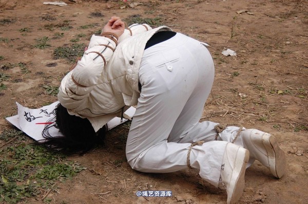 mj影视 - 安娜刑场2013-04-13 第 173 张图片