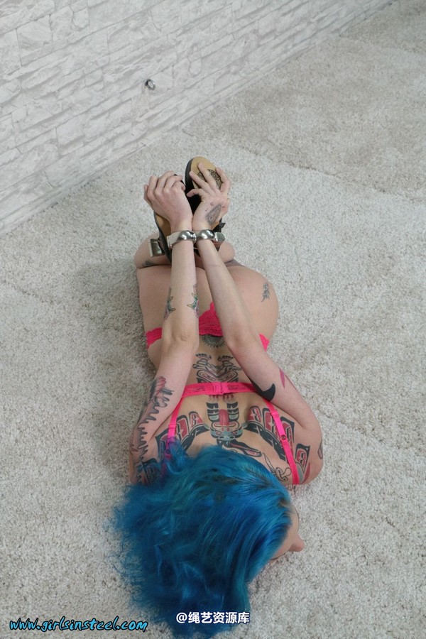 girlsinsteel - Tattoo girl hogtied with Irish 8 第 105 张图片