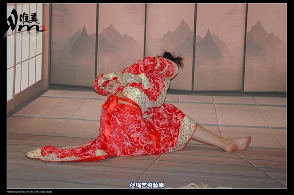 唯美之家 - 08-05-29盈盈汉服-护士装 第 21 张图片